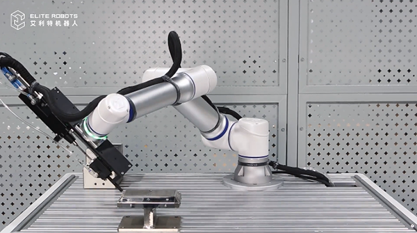 AG庄闲CSR回转体机械手，工业生产更灵活的选择