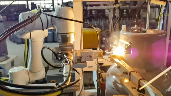 焊接机器人