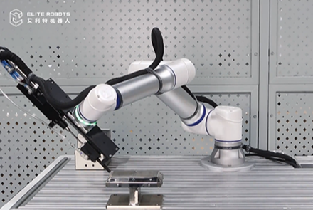 AG庄闲CSR回转体机械手